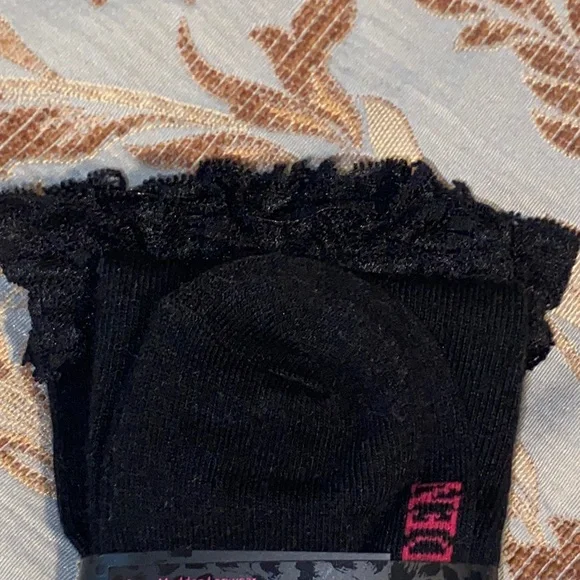 ♣️NWT Steve Madden Black Lace Trim Over the Knee Socks: 9-11 - Picture 4 of 6